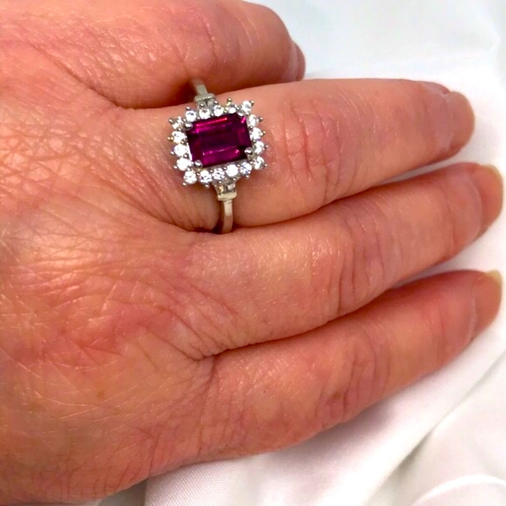 Wine colored Garnet w/ Zircon Ring Sz 8 - Picture 6 of 8